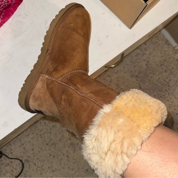 Ugg Australia boots. Tall style chestnut color - Picture 7 of 7